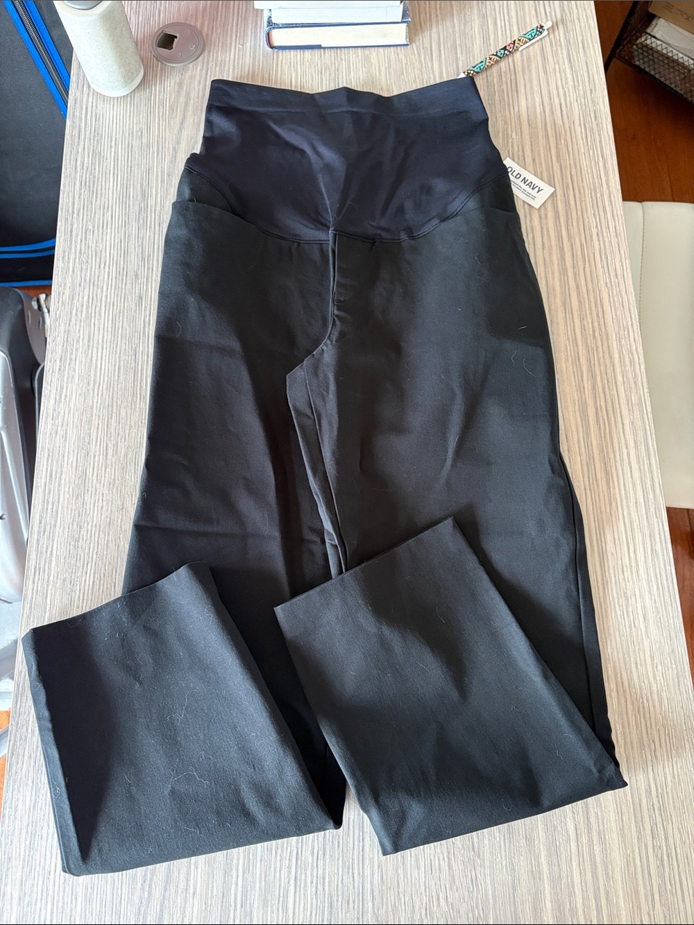 Old Navy NWT Maternity Full-Panel Pixie Straight Ankle Pants Black - Size 8